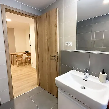Apartment Modern In Holesovice Prague